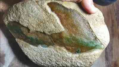 青海玉和翡翠有什么不同-青海玉和翡翠有什么不同之处