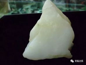 甘肃的敦煌除了壁画和石窟, 敦煌玉 也是洁白无瑕细腻美观