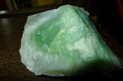 浅谈青海翠青料与烟青料