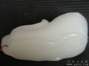 青海白玉摘色百财玉雕把件