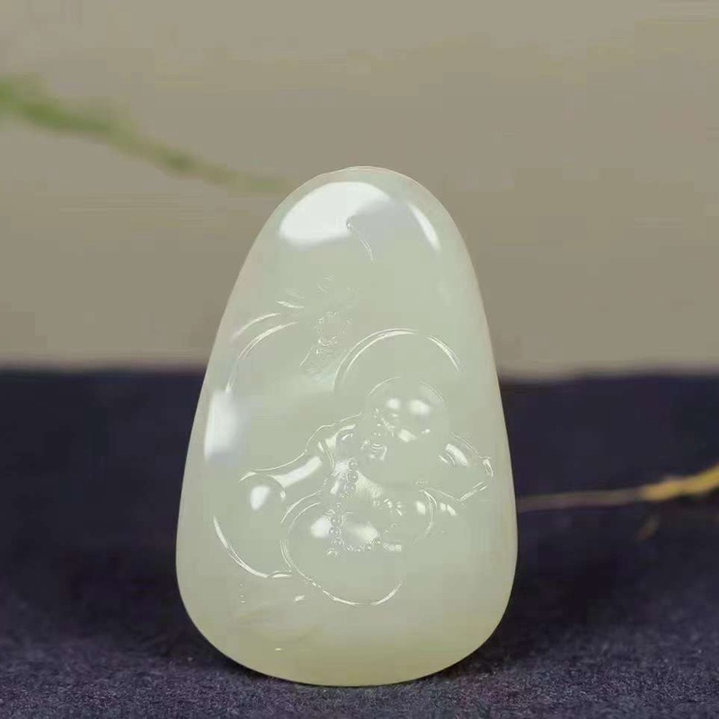 和田玉供应链天然新疆和田玉青海料荔枝冻玉石弥勒佛吊坠女款挂件
