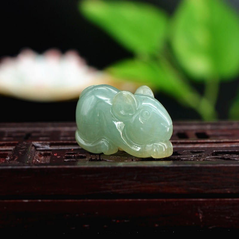 侯爷新疆和田玉 小猪手把件青海料 小猪手把件把玩饰品玉石.