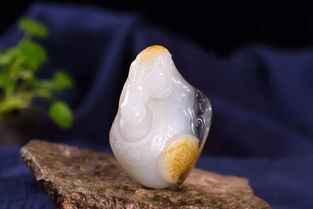 白如宣纸黑如墨,好玉