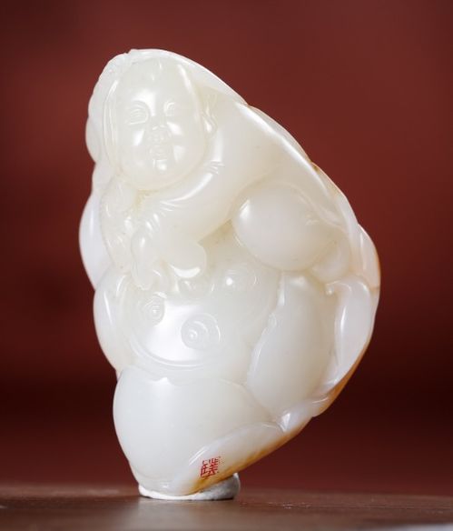 和田玉矿区探秘 从青海玉石到识玉之美，小白也能快速入门