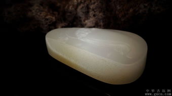 精品和田玉籽料福到眼前玉牌 青海玉石的典雅福运象征